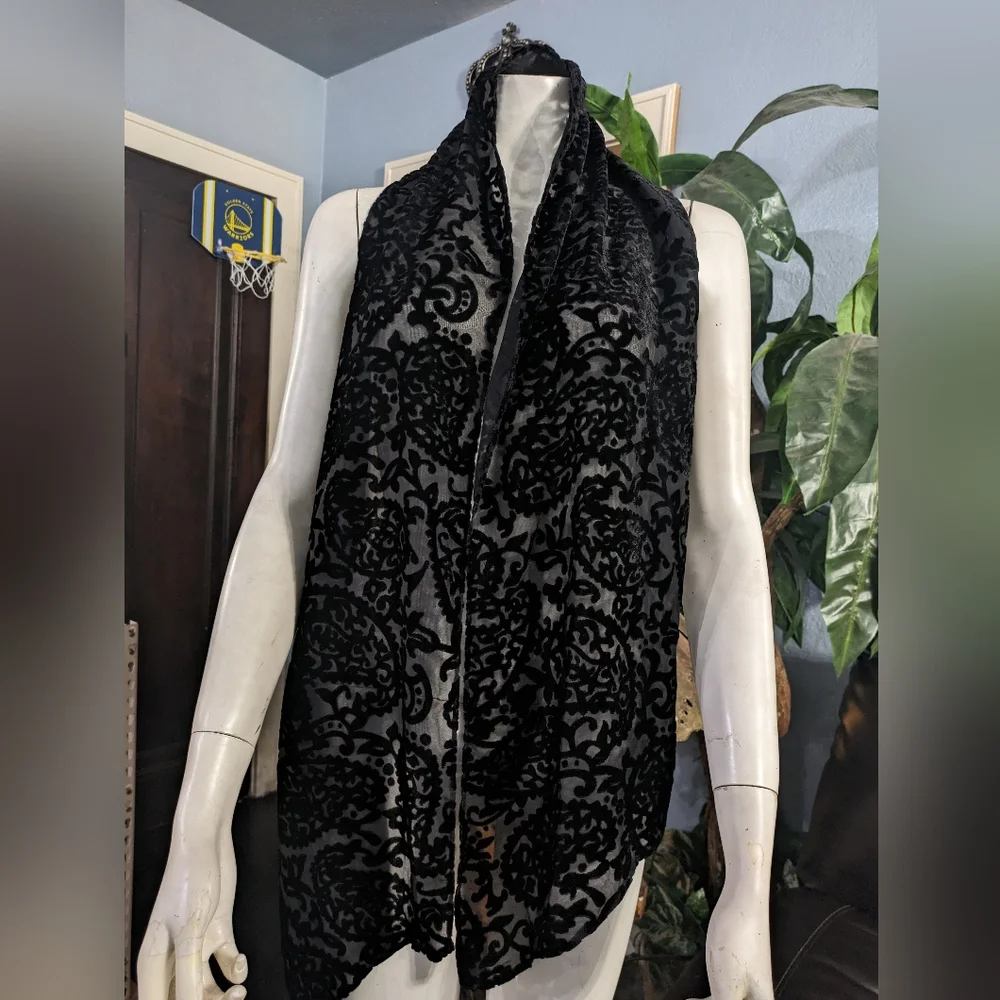 Vintage 30's Monogrammed Opera Scarf "S" /  Victorian Black lace Velvet Scarf - Picture 7 of 8
